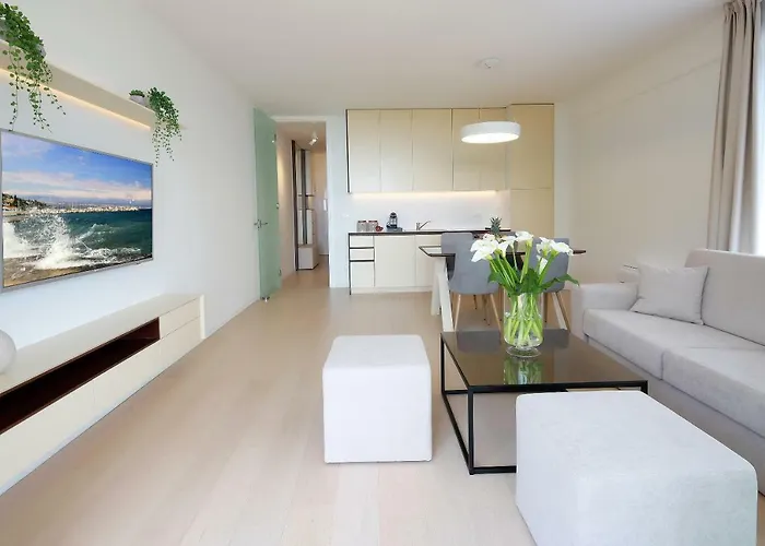 Modern Near The Sea Appartement *